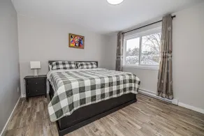 Family Oasis: 4BR & Full Kitchen & 2 Living Rooms - Image 4