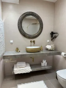 Exclusive living: dream panorama, climate, terrace - Image 3