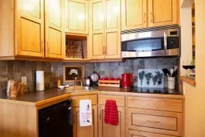 3 Bears Den - cozy condo - Image 5