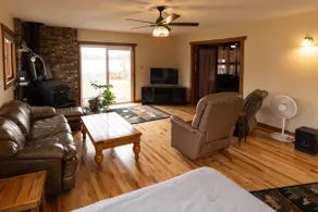 Relaxing Cabin on Beaver Lake - Image 5