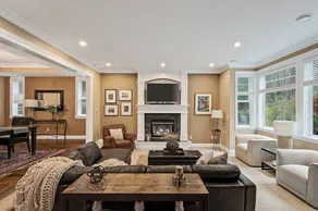 Executive 3 bedroom Home on Bear Mountain - Image 3