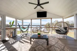 Lakefront Getaway: Fire Pit ~ Dock ~ Games! - Image 2