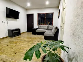 The house in the center 1 - Image 2