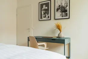 Deluxe 3BDR Apartment w/Terrace & Free Parking - Image 3