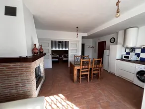 The house on the avenue - Image 4