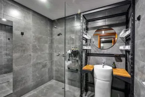 Holloways Beach Haven 4BR - Pool, 300mtrs to beach - Image 5