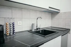 Violet Vista Apartment & Free Parking - Image 3