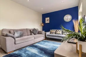 4BR in Beeston with Convenient City Centre Access - Image 5