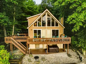 Three Little Birds Lake House - Image 2