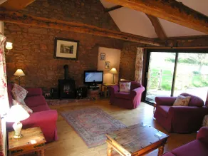 Stables at Duddings - sleeps 18, indoor pool etc - Image 2