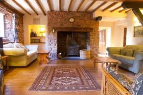 The West Wing - sleeps 14, indoor pool etc - Image 2
