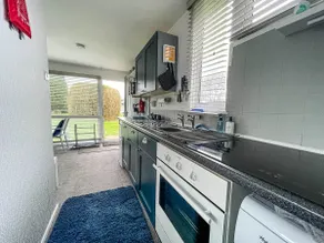 Lovely 4 Berth Chalet At Cedar Springs Park In Heacham, Norfolk Ref 92031Cs - Image 5