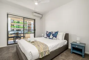 Central 2BR Stylish Apt Located in Greenway - Hosted by Canstay - Image 2
