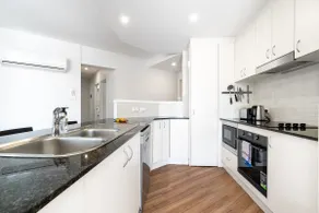 Central 2BR Stylish Apt Located in Greenway - Hosted by Canstay - Image 5
