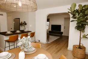 Modern, Clean and Near Everything! - Image 3