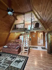 Creekside Cabin near Salmon ID - Image 3