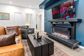 2 Bedroom Suite with Oled TV - Image 4