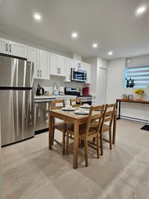 2BR Spacious Quiet Family Suite | Walk to LEC - Image 4