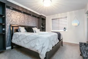 Spacious Chic 3BR Woodstock Upper Unit | Sleeps 6 - Image 5
