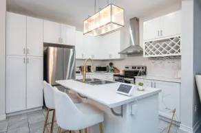 Spacious Chic 3BR Woodstock Upper Unit | Sleeps 6 - Image 4
