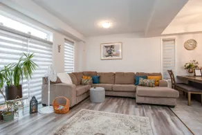 Spacious Chic 3BR Woodstock Upper Unit | Sleeps 6 - Image 2