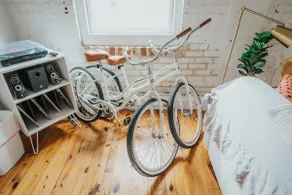 Downtown Boho Loft on Broughton St| Bikes Included - Image 2