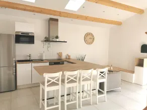 Charming air-conditioned cottage with patio - Image 2