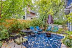 Character Home | Hot Tub+ Firepit | A/C | Parkin - Image 4