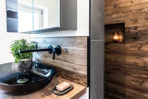 Exklusives Design-Apartment & Sauna - Image 4