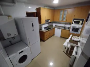 Located downtown, comfortable, spacious and equipped - Image 4