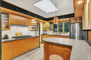 Mid-Century Modern Dream Getaway - Image 5