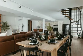 Large Lakefront Cottage w/ HotTub, Media Room - Image 2