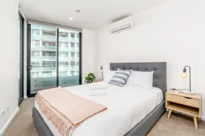 Gungahlin Oasis: Pool, Pizza Oven+Private Balcony - Image 2