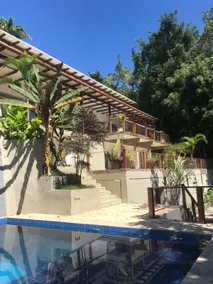 Ubatuba’s coast house w/ ocean view and sea access - Image 2