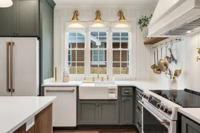 HGTV Inspired Cozy Retreat! - Image 5