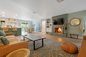 Thoughtfully designed nature escape. - Image 2