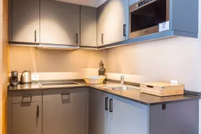 Premium 2-bedroom apartment with garden - Image 5