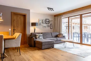 Premium 2-bedroom apartment with garden - Image 3