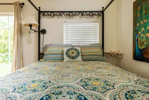 Hollyhock Vineyard's Cute Cottage - Image 5