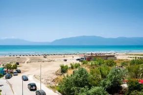 Old Beach Apartments - Image 5