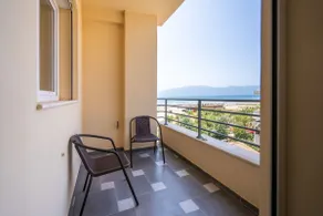 Old Beach Apartments - Image 3