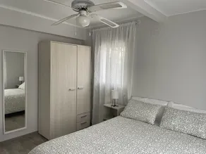 Beautiful whole house with patio - Image 2