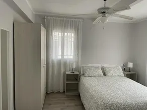 Beautiful whole house with patio - Image 4