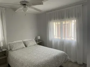 Beautiful whole house with patio - Image 3