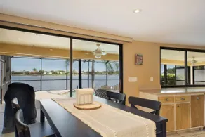 Cape Oasis 3/2 Remodeled pool home with spa - Image 4