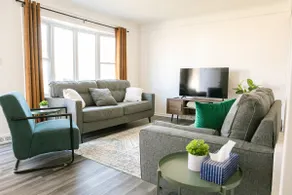 Cozy Cleveland Bungalow - Image 3