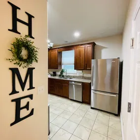 Cozy 2/2 Apartment - Zephyrhills - Image 2