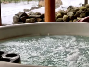 Cozy Cabin Couture, hottub, dogs - Image 5