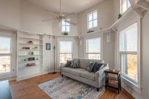 Apt 3 in Historical Building w/ Mountain Views - Image 2