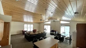 Captivating Lakeside Retreat - Image 5